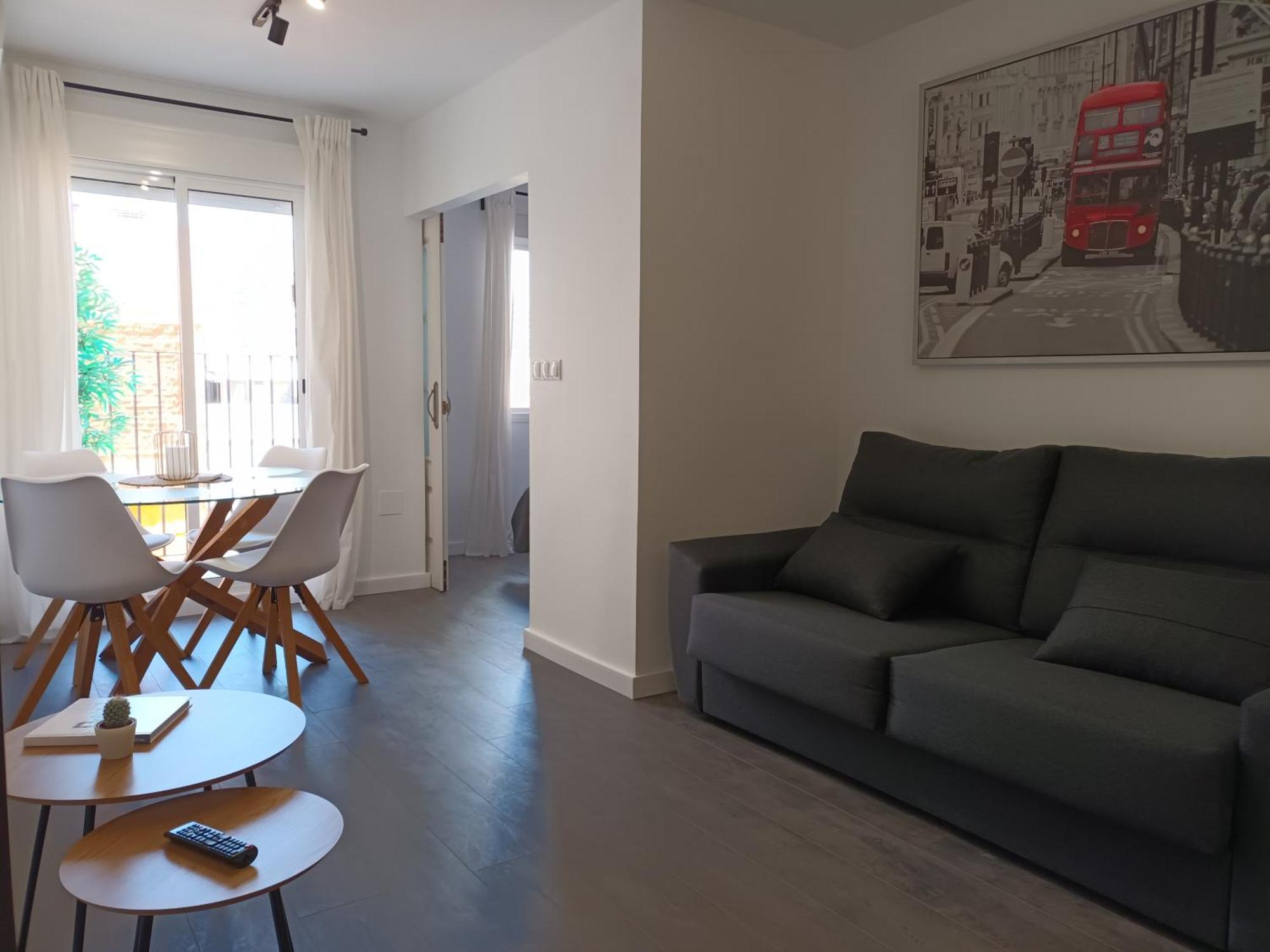מאלגה Apartamento Vacacional Cuarteles מראה חיצוני תמונה