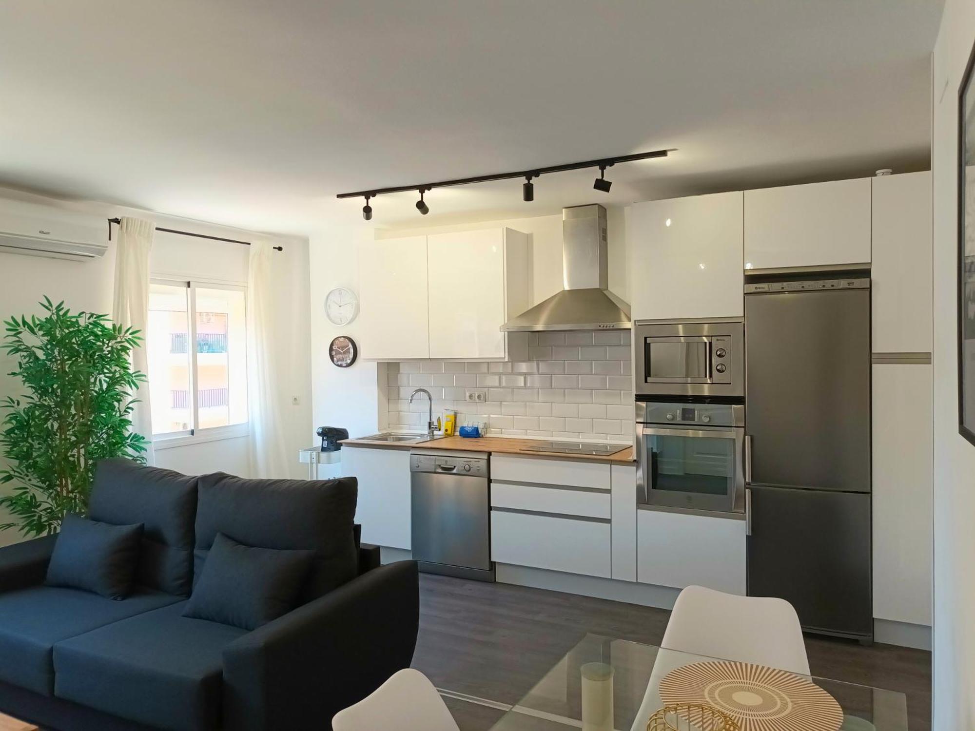 מאלגה Apartamento Vacacional Cuarteles מראה חיצוני תמונה